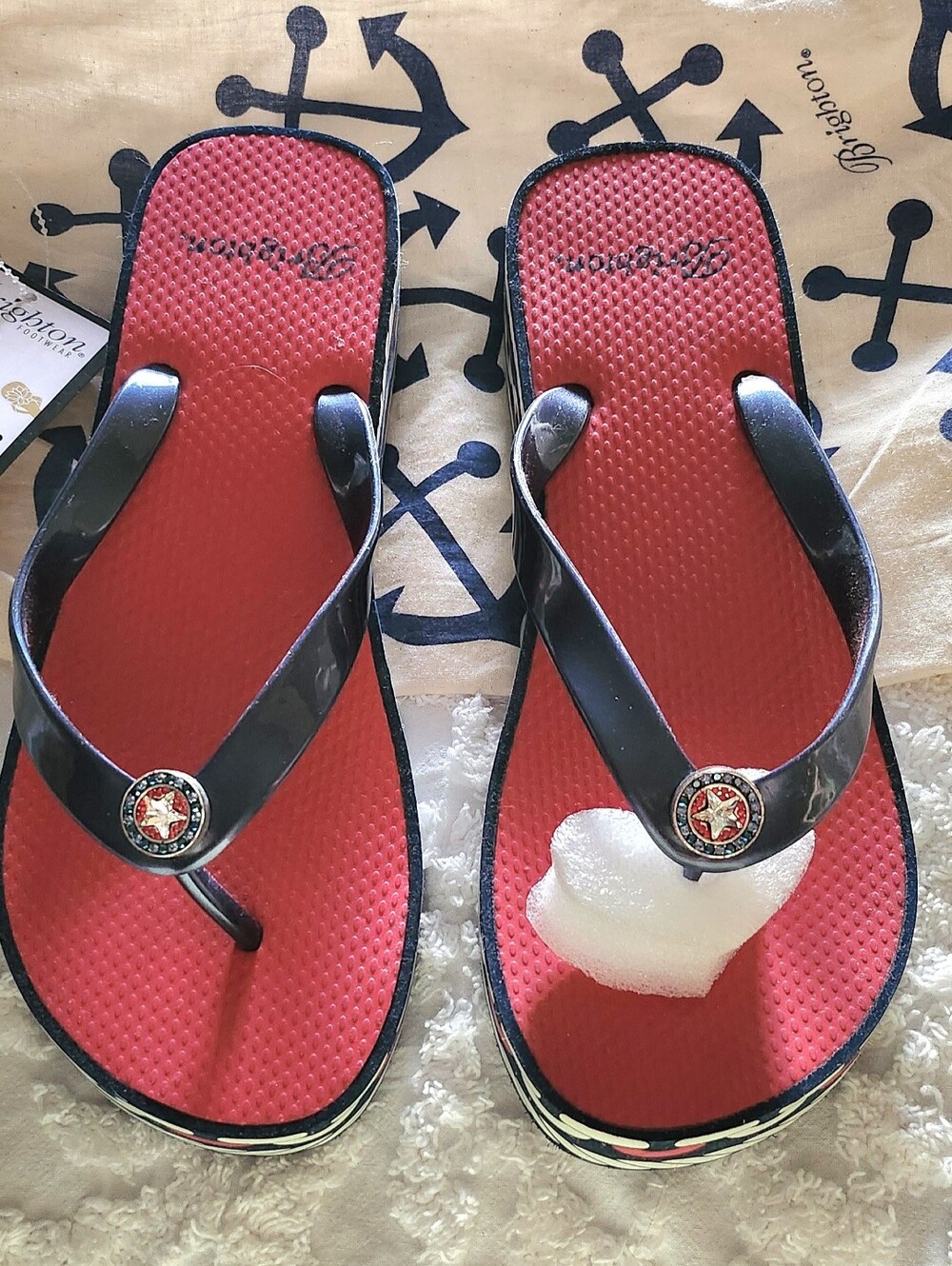 Brighton 8 NWT Jeweled NAUTICAL THEME Flip Flops & Shoe Bag